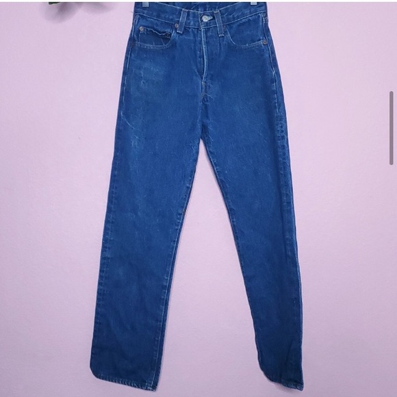 Vintage Levi's 501 High Rise Tapered Jeans - Picture 5 of 15